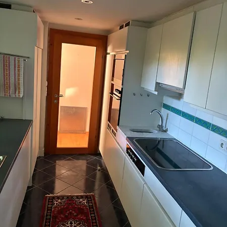 Spacious In A Quiet Location, Large Terraces Apartmán