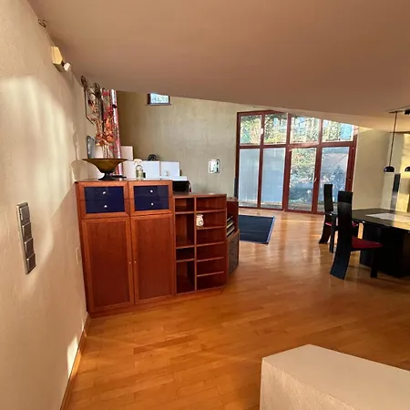Spacious In A Quiet Location, Large Terraces Klosterneuburg