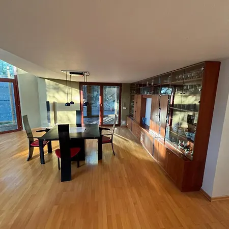 Apartmán Spacious In A Quiet Location, Large Terraces