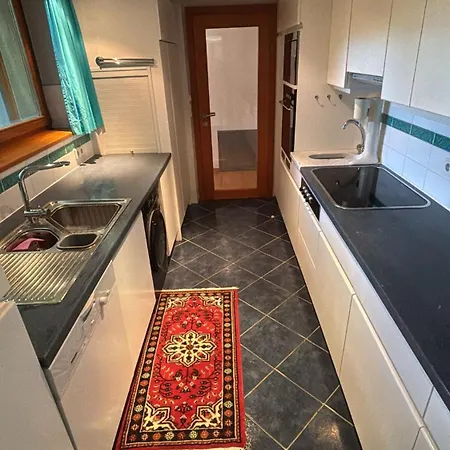 Appartement Spacious In A Quiet Location, Large Terraces